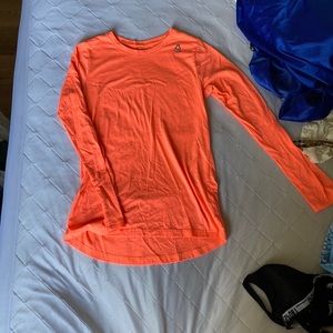 the picture doesn’t show but it’s more of a coral color